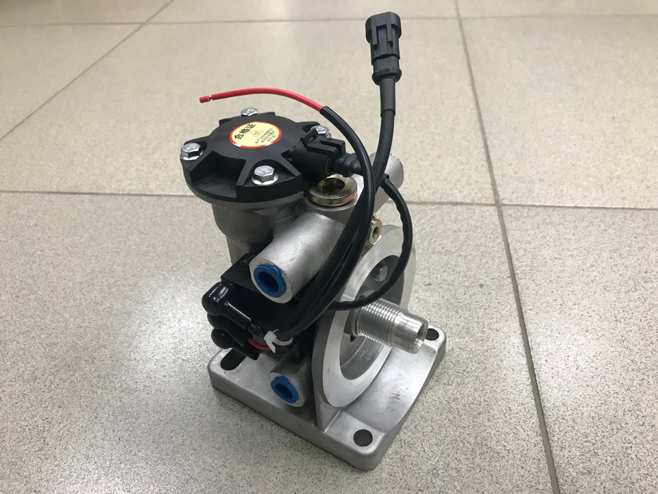 Кронштейн (плошадка) фильтра топливного , PL420 с Электронасосом+ подогрев