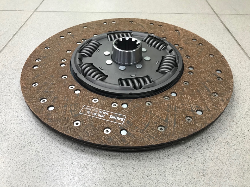 Диск сцепления МАЗ с КПП ZF (SACHS)