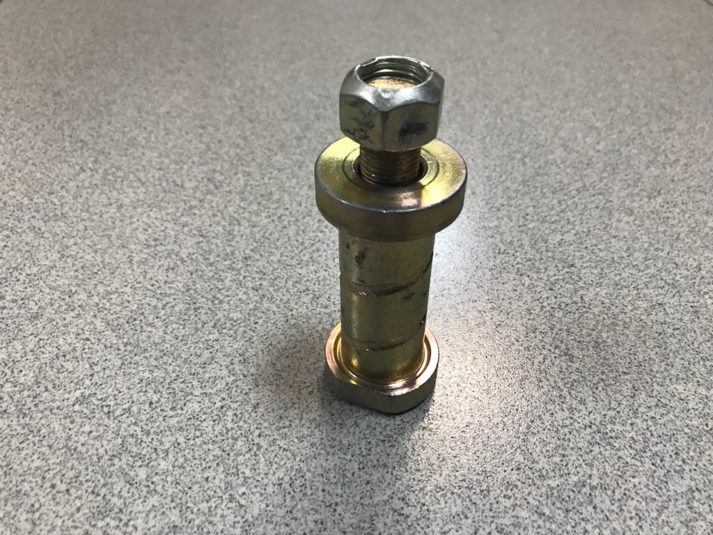 Болт торсиона кабины HOWO