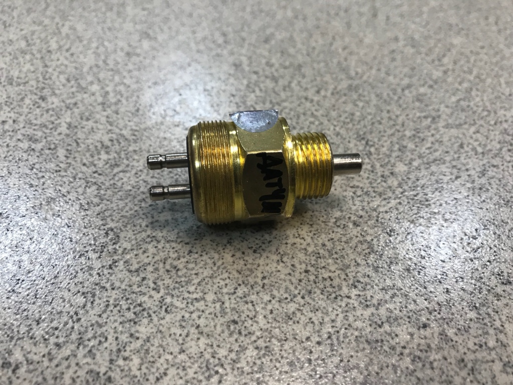 Датчик высшей и низшей передач КПП 5S-150GP HOWO