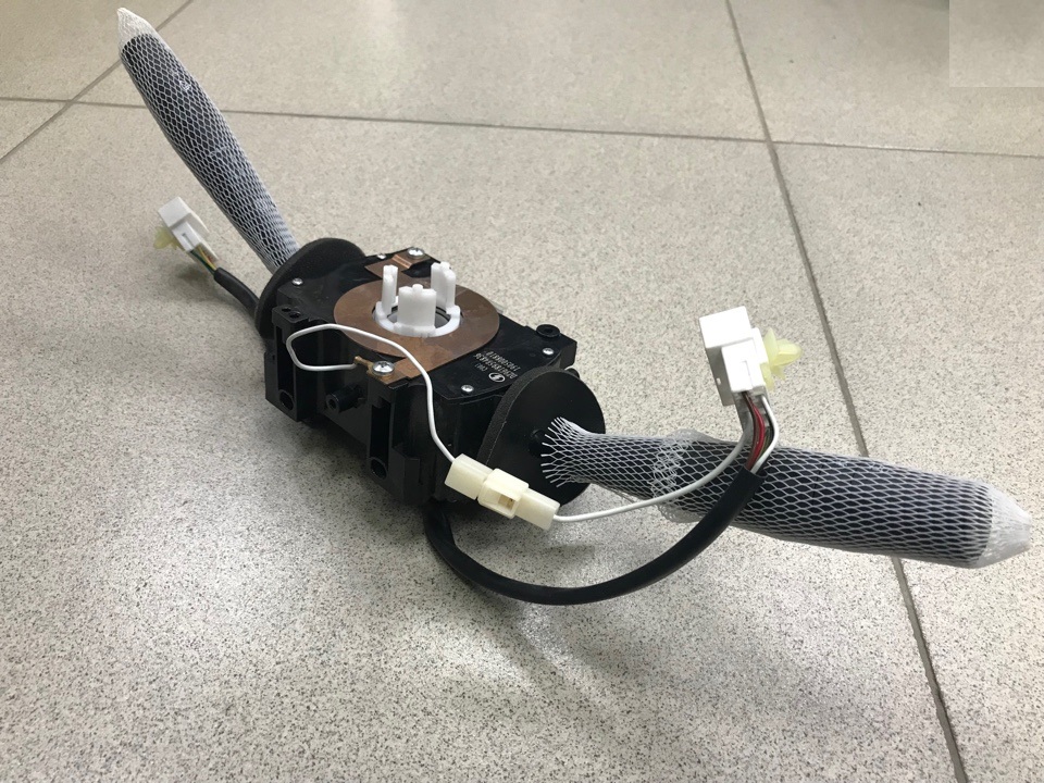 Переключатель поворота подрулевой SHAANXI Х3000