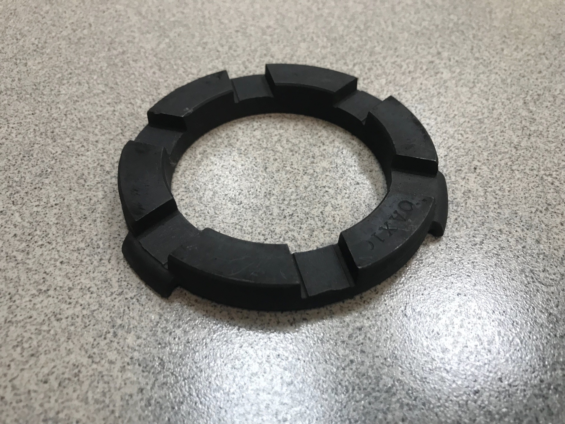 Кольцо корзины сцепления HOWO, SHAANXI упорное Ф420 (узкие лапки)