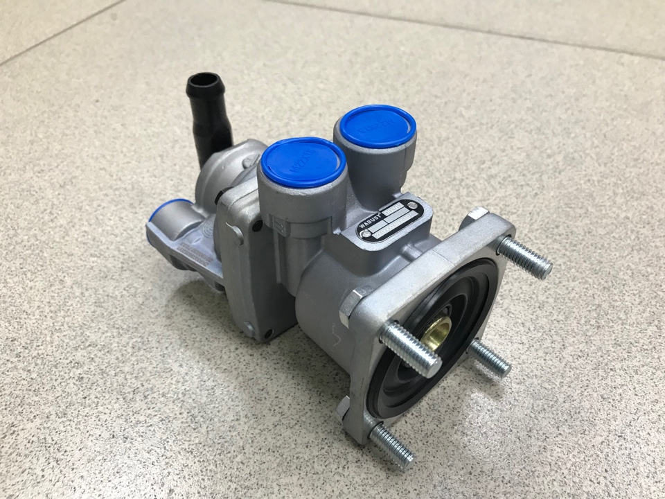 Кран тормозной главный HOWO А7