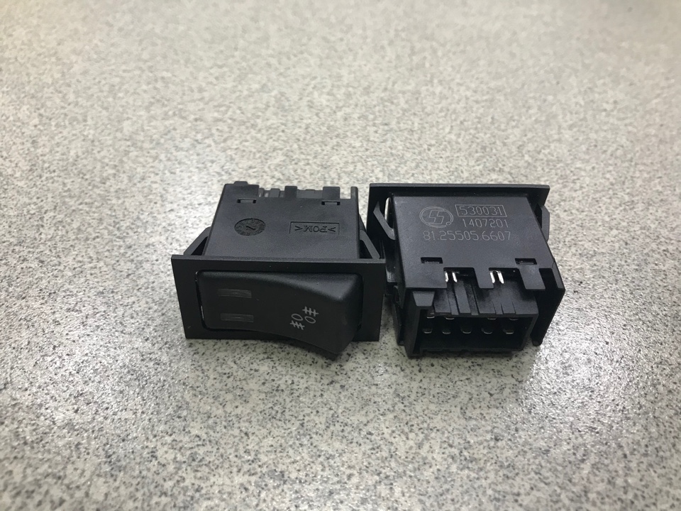 Клавиша включения противотуманных фар SHAANXI