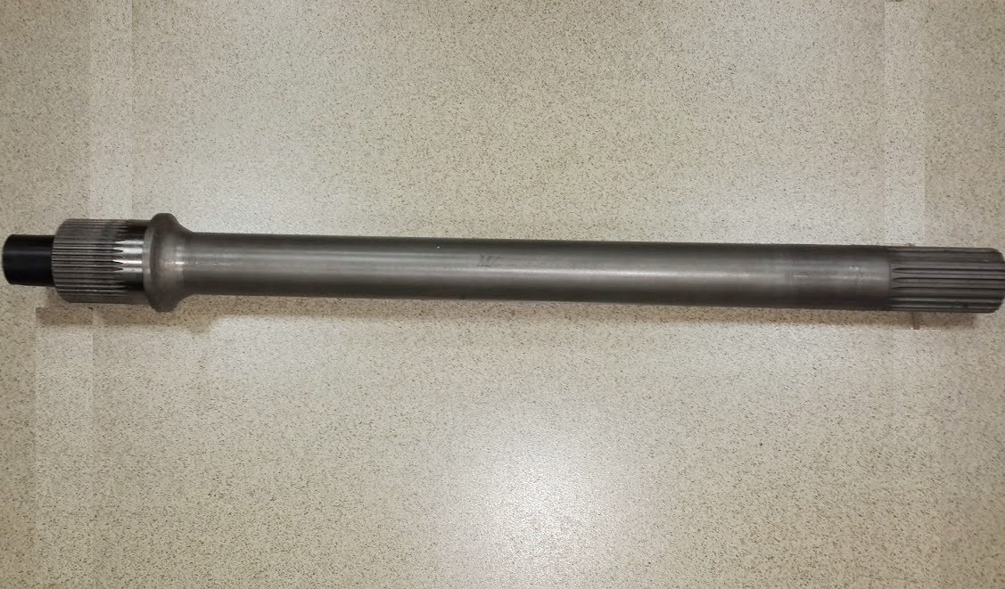 Вал проходной среднего моста SHAANXI L=680мм мелкий шлиц 46/22