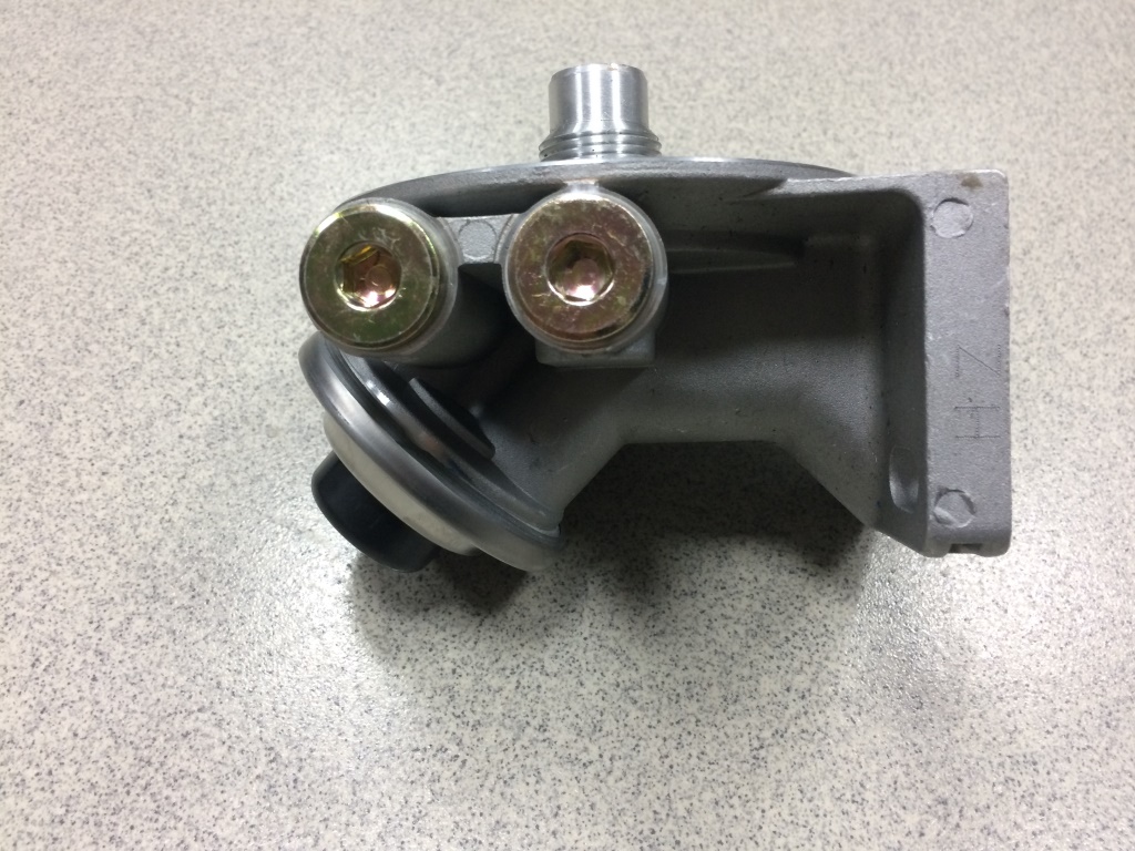 Кронштейн (плошадка) фильтра топливного R-90