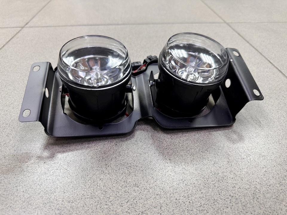 Фара противотуманная HOWO правая