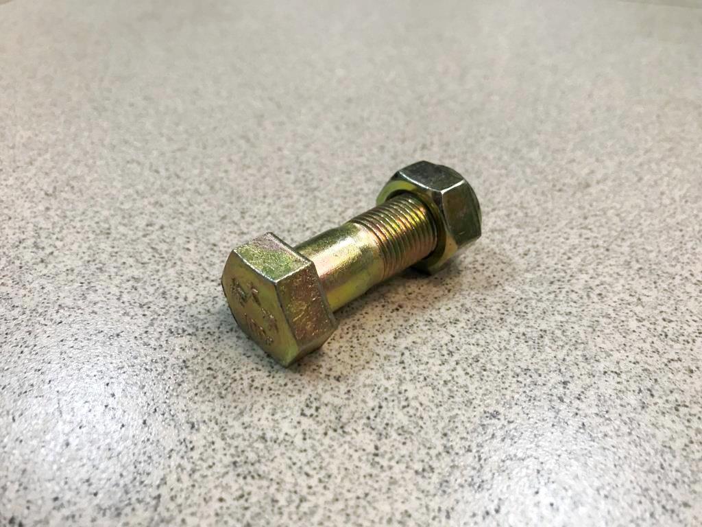 Болт карданного вала HOWO, SHAANXI М16х47