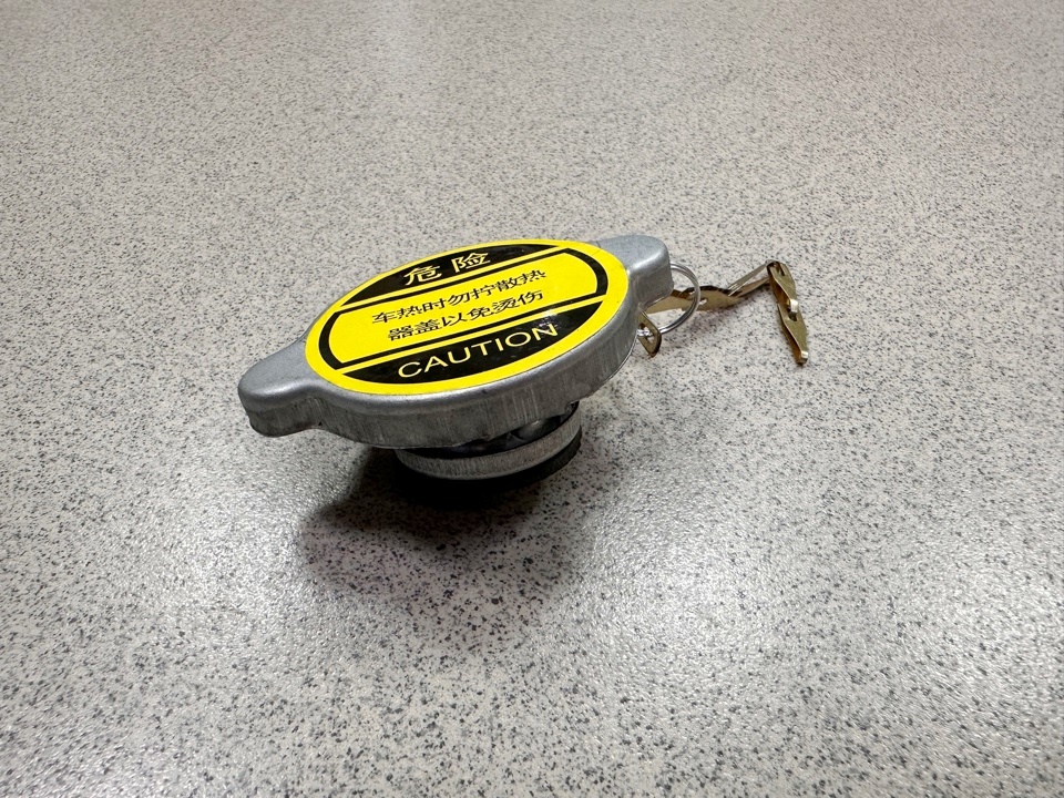 Крышка бачка расширительного SHAANXI