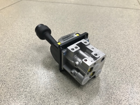 Кран подъема кузова HOWO,SHAANXI 3 выхода