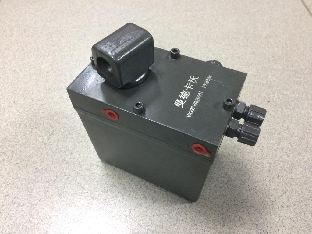 Насос подъема кабины HOWO