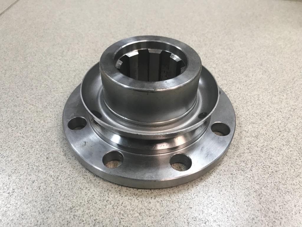 Фланец редуктора HOWO, SHAANXI D=165, 8 отв, Н=70 (крупный шлиц)