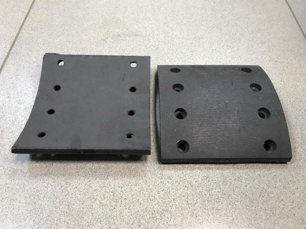 Накладка тормозная HOWO, SHAANXI F2000 задняя К-Т из 2-х шт.