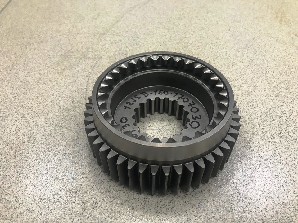 Шестерня демультипликатора КПП-12JS160TA (внутренние 30зуб, наружные 46 зуб)