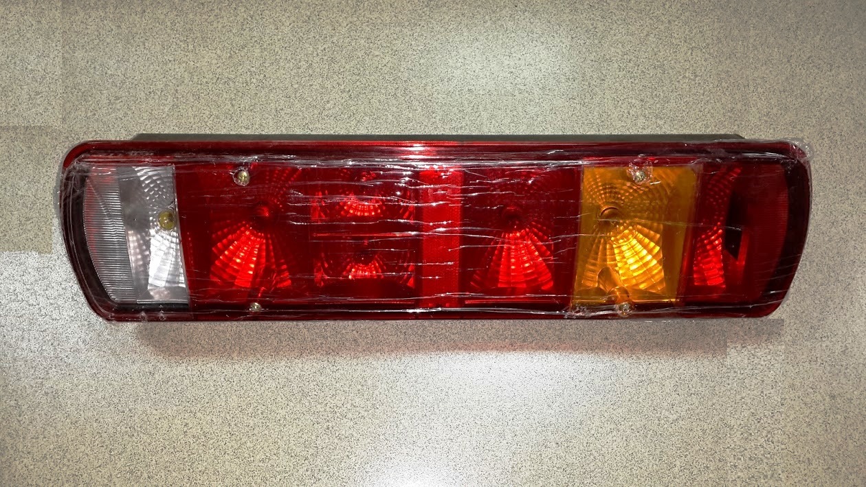 Фонарь задний HOWO правый