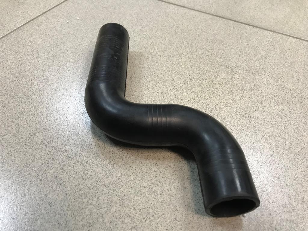 Патрубок радиатора HOWO верхний