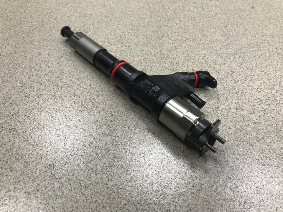 Форсунка WD-615 HOWO ЕВРО-3 6701 DENSO