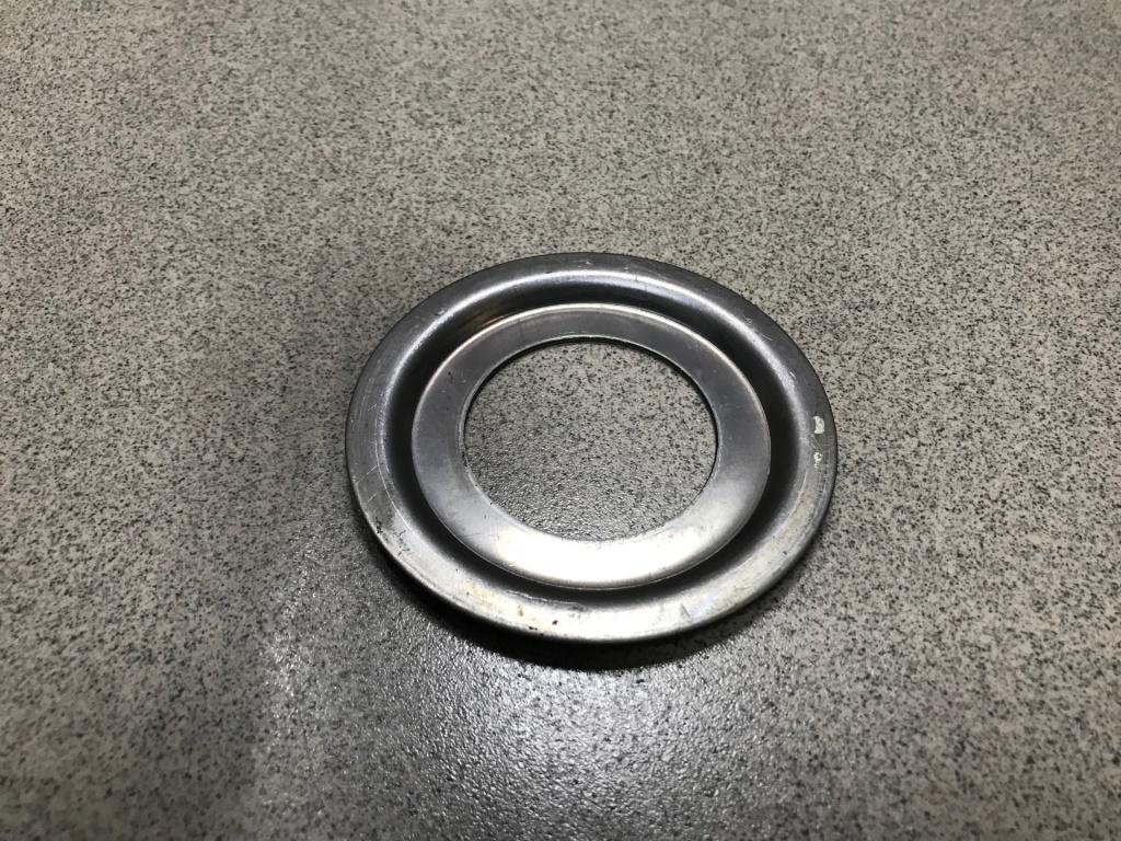 Шайба маслоотражающая SHAANXI передней ступицы мост MAN