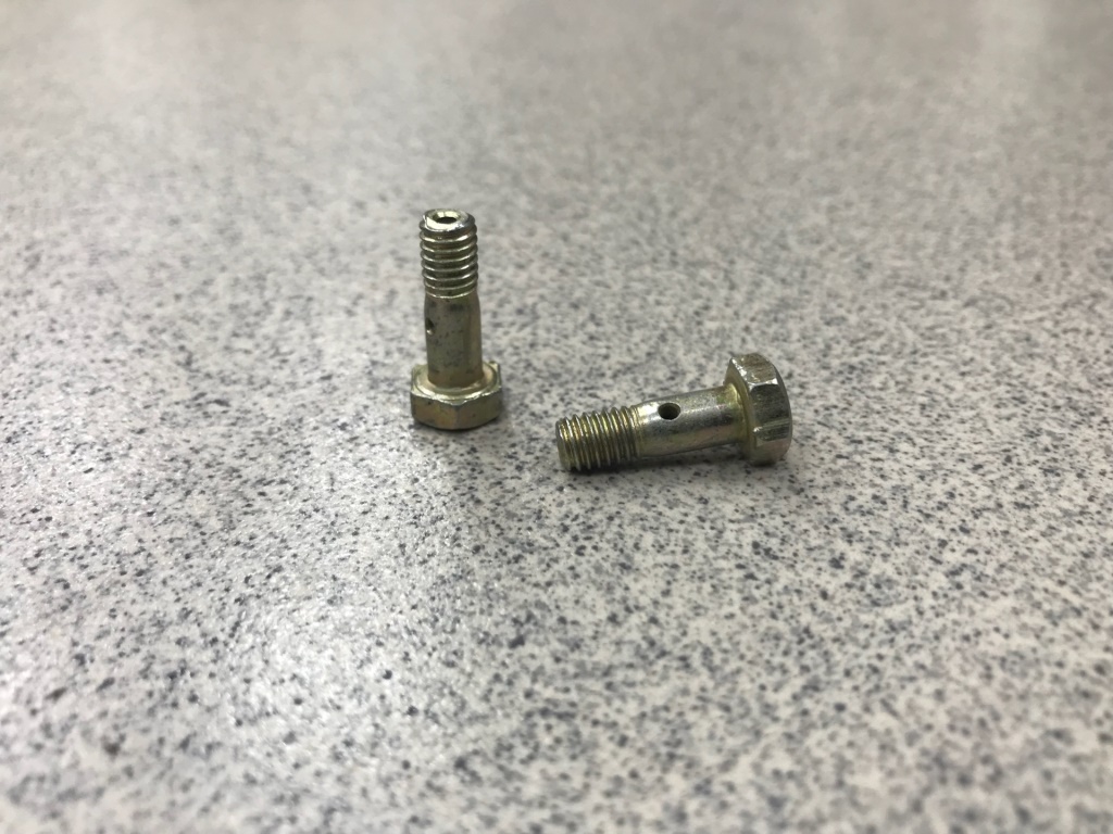 Болт обратки штуцерный ТНВД М6, L=15 HOWO, SHAANXI (612639000049)