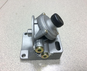 Кронштейн (плошадка) фильтра топливного PL270, PL420