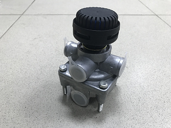 Клапан ускорительный МАЗ,КамАЗ с глушителем 