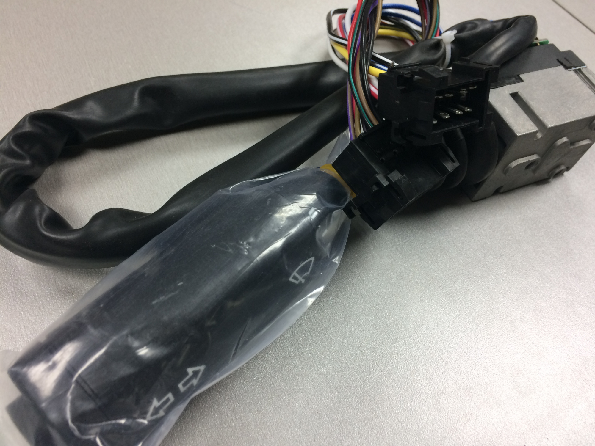 Переключатель поворота подрулевой SHAANXI