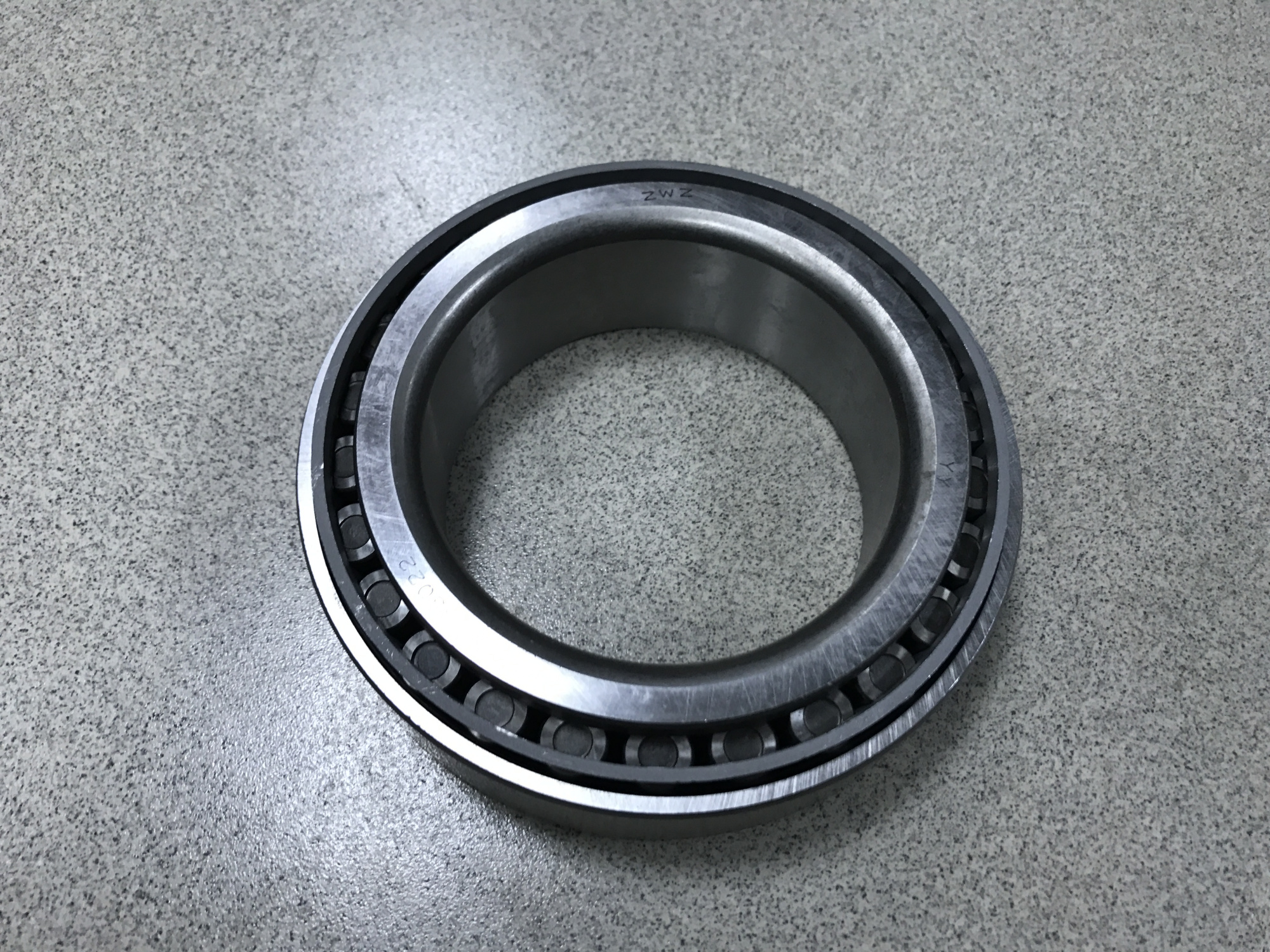 Подшипник ступицы SHAANXI F-3000 наружный заднего моста (мост MANN)