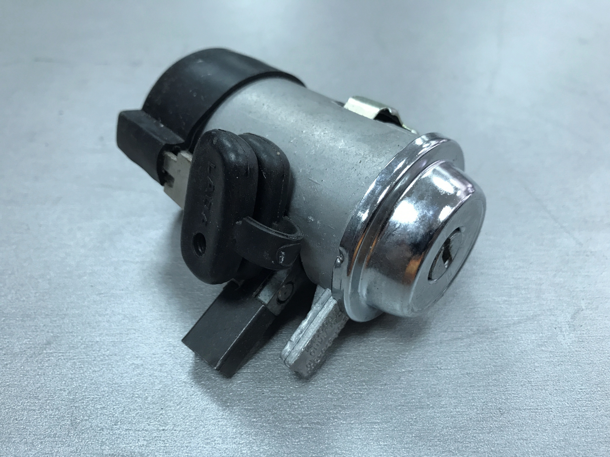 Замок зажигания МАЗ,КамАЗ н/о