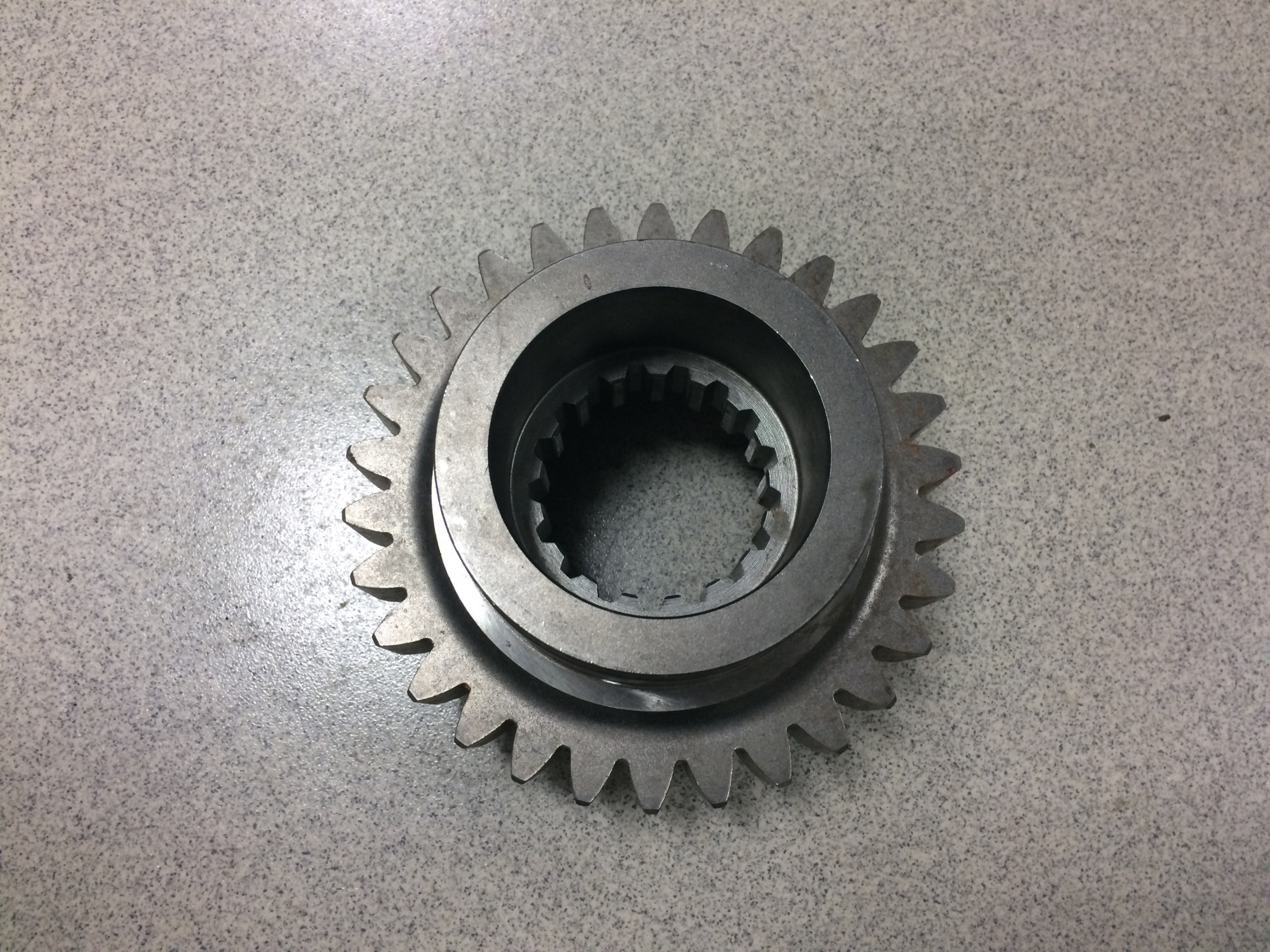 Шестерня привода демультипликатора КПП Fuller HOWO, SHAANXI