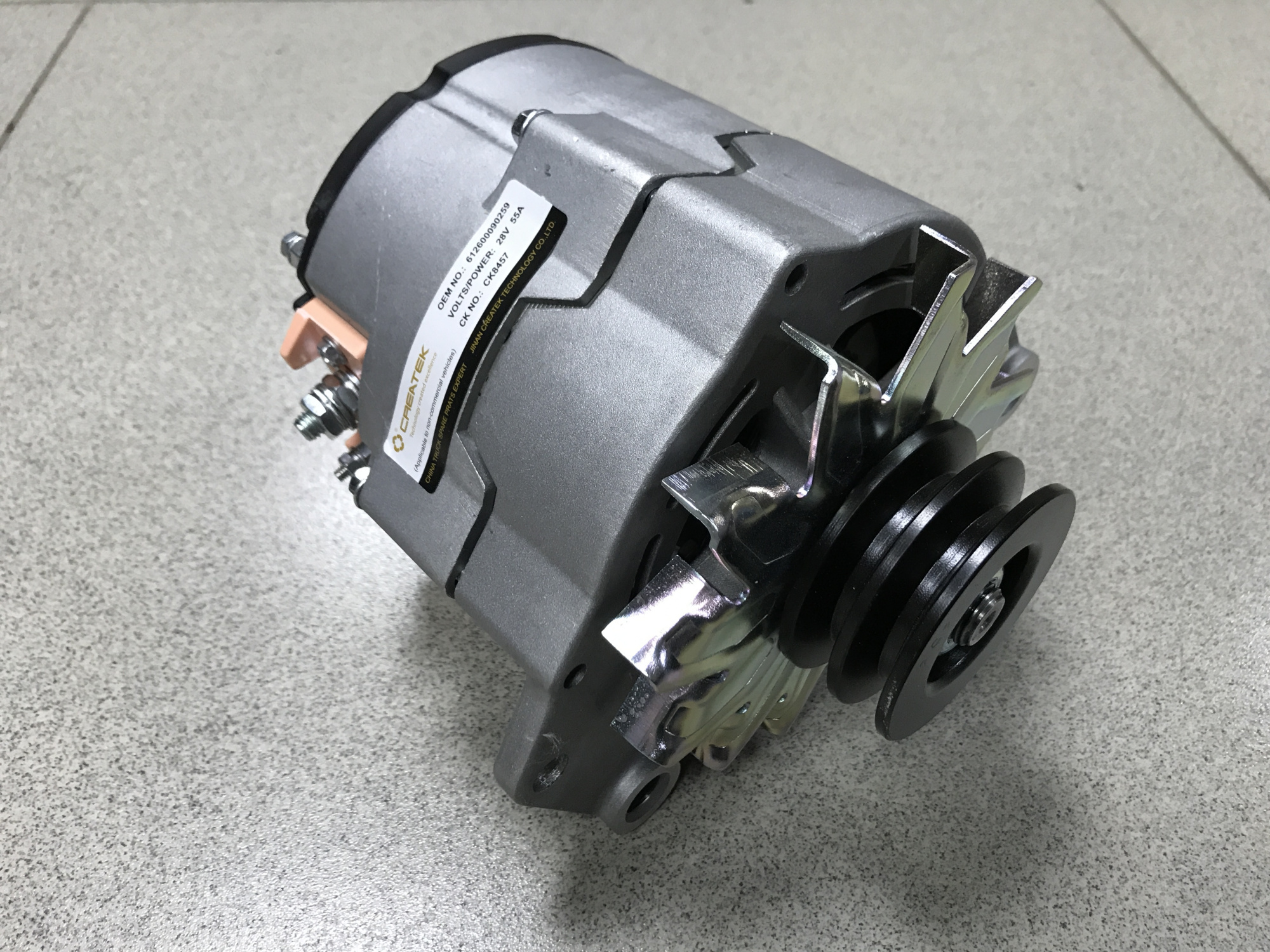 Генератор HOWO, SHAANXI 28V 55A CREATEK