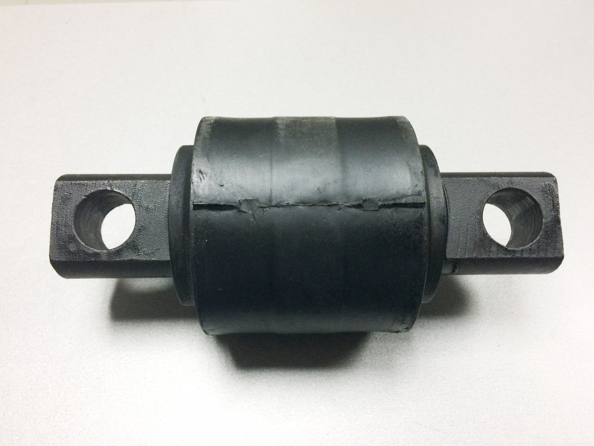 Сайлентблок реактивной тяги 152*85*77 HOWO, SHAANXI