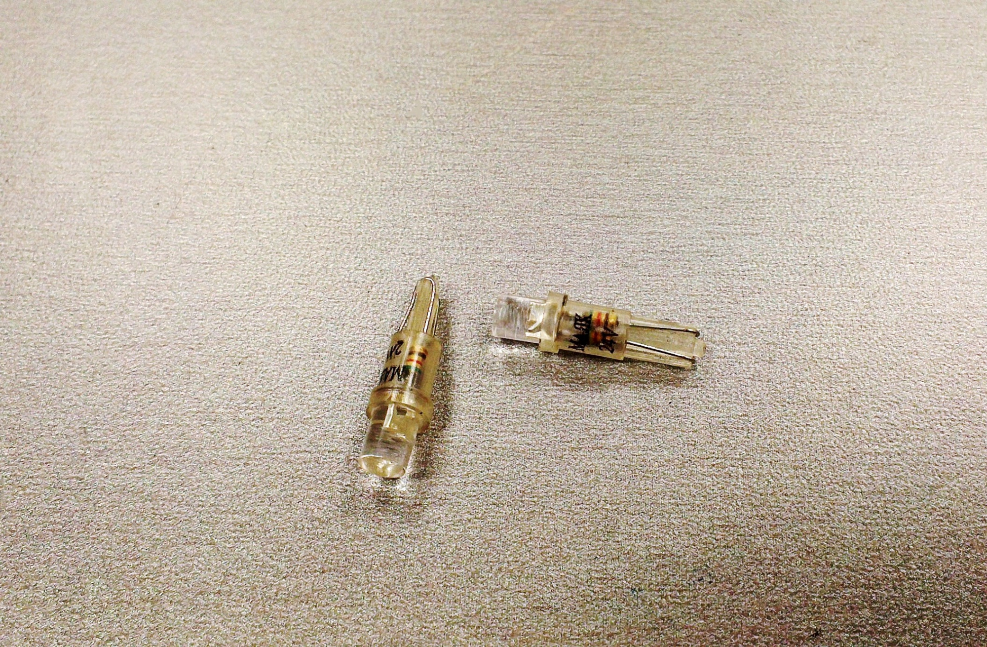 А/лампа 24-Т_5-W/2.0х4.6D WHITE (панель приборов)