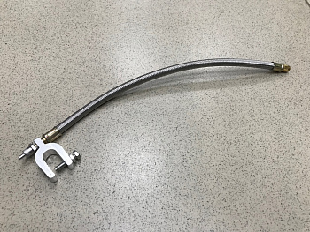 Шланг подкачки внутреннего колеса МАЗ,КамАЗ L-350 мм с кронштейном (металлический рукав)