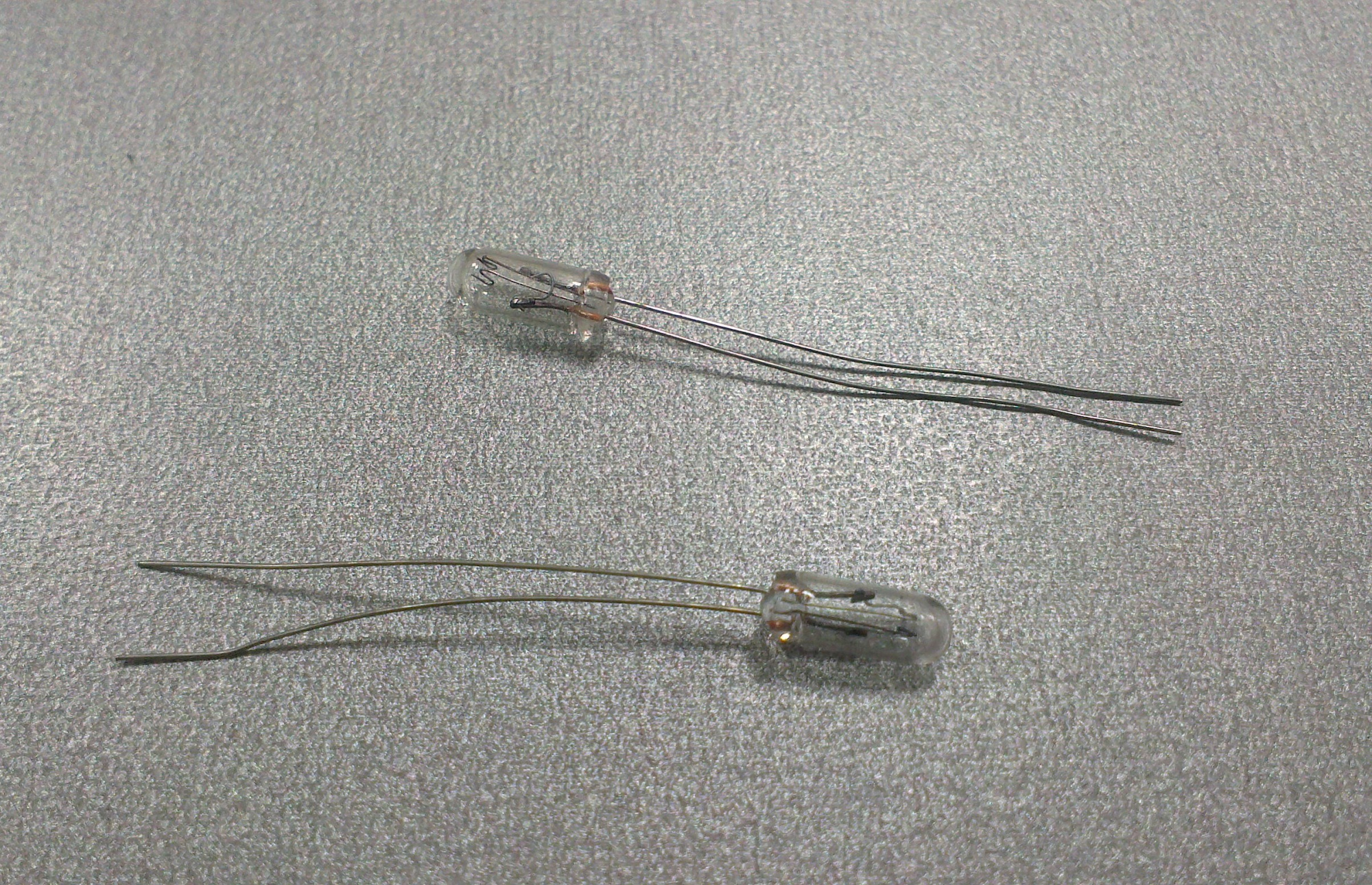 А/лампа 24v T3 80mA (с усами) FenixPro