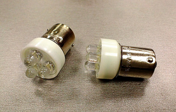 А/лампа 24-Т15-W/3LED WHITE (стопы. габариты) МАЯК