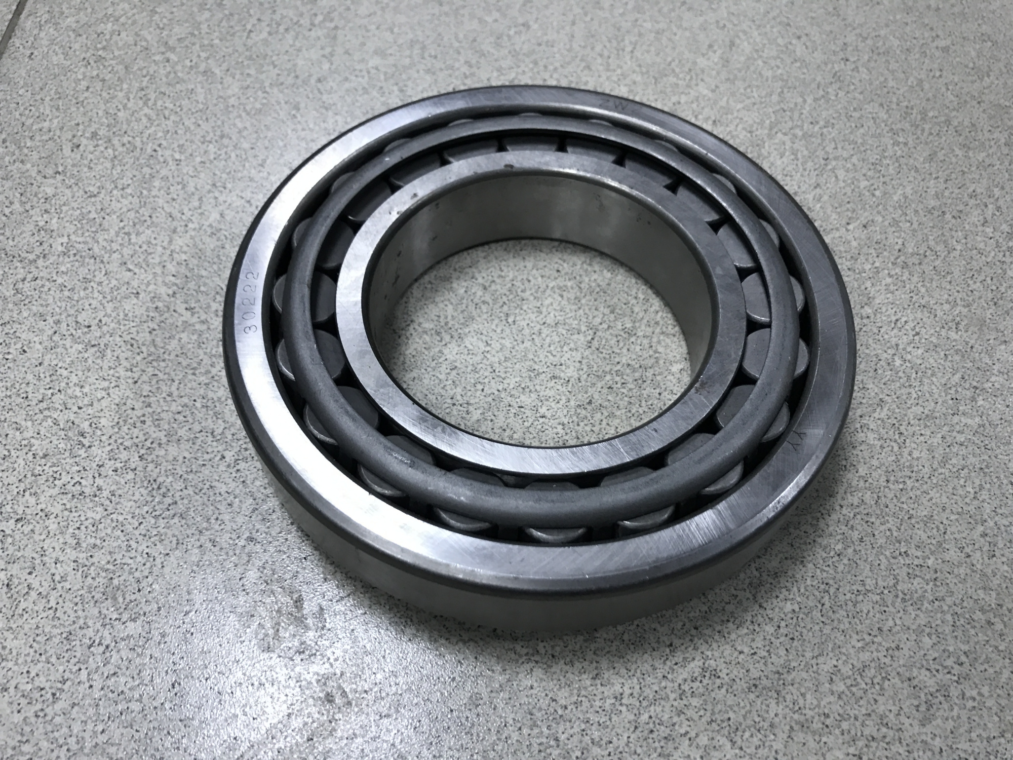 Подшипник ступицы HOWO, SHAANXI внутренний заднего моста STEYR