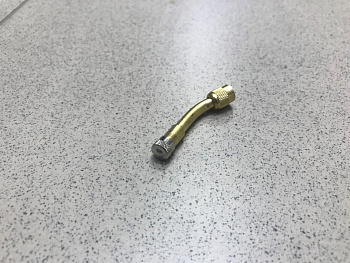 Удлинитель вентиля колеса металлический 135 град