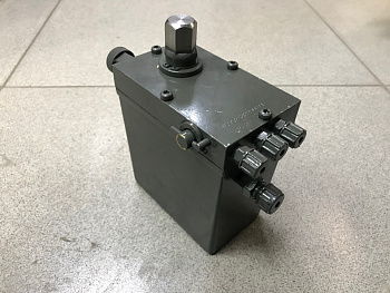 Насос подъема кабины HOWO А7 