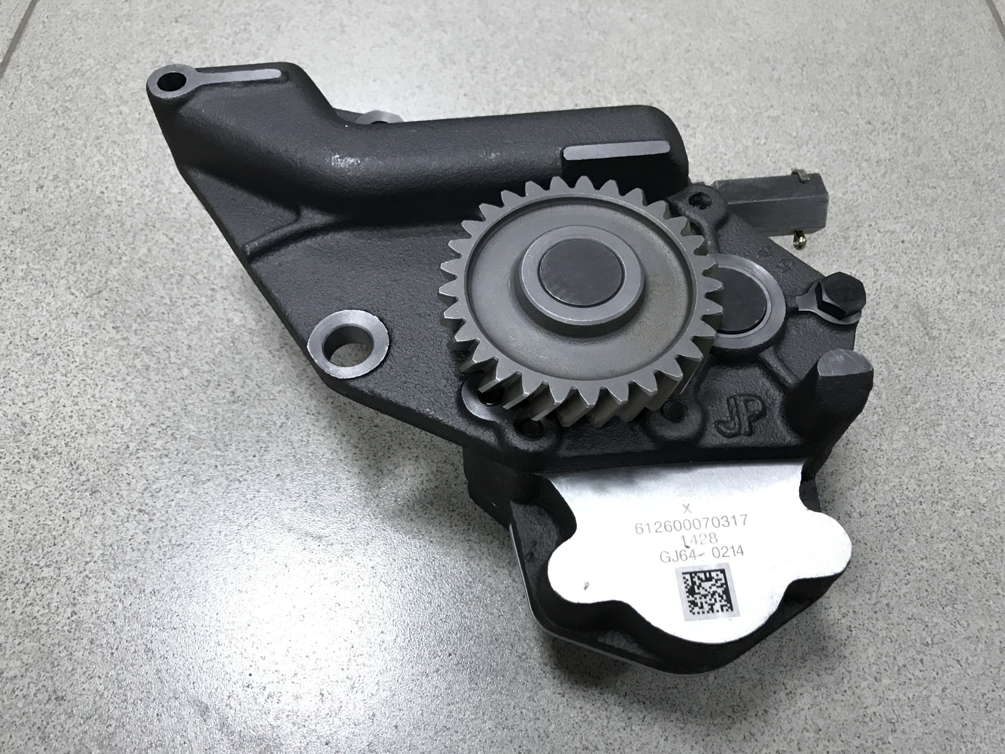 Насос масляный WD-615 HOWO, SHAANXI