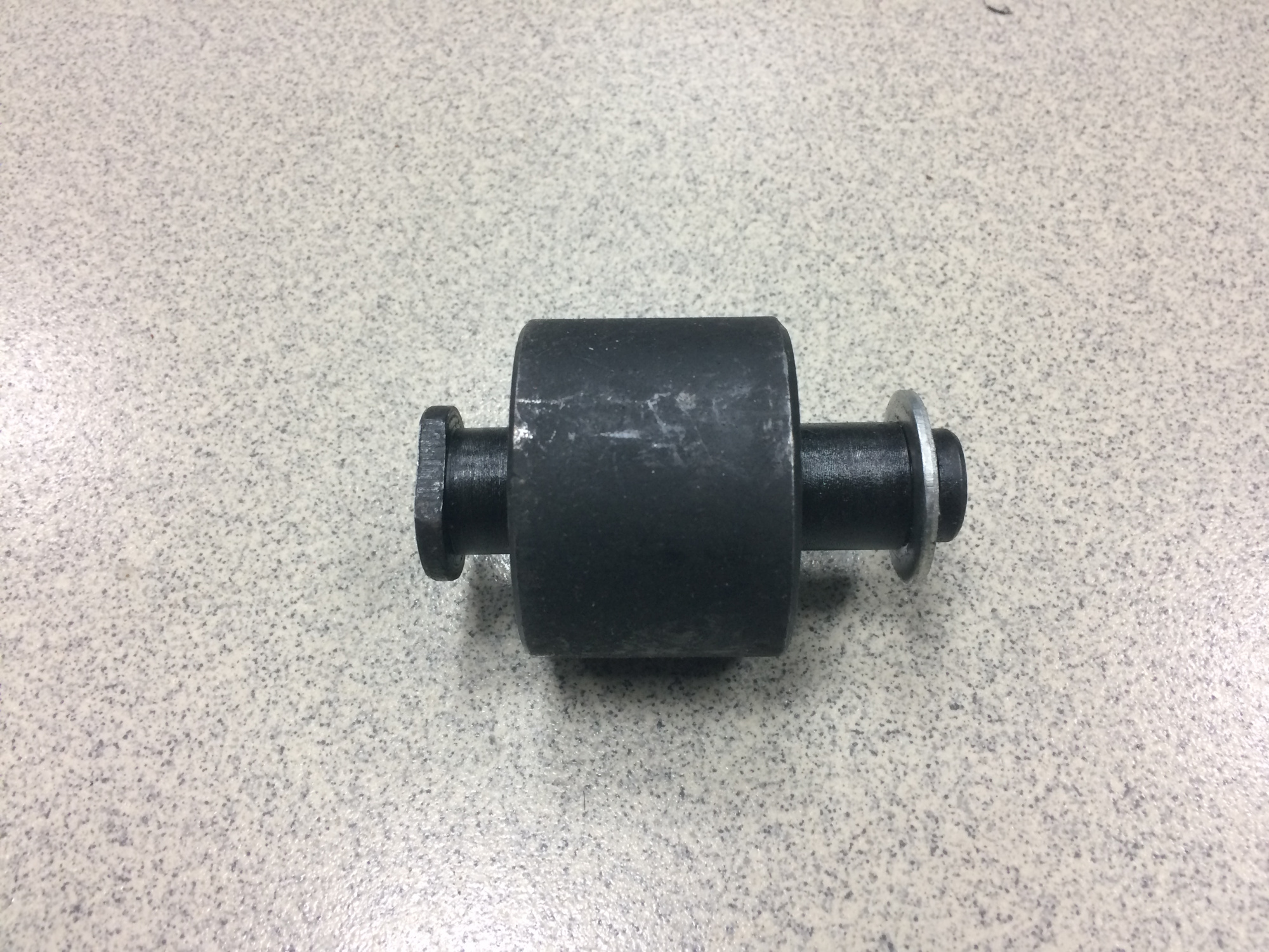 Ролик задней тормозной колодки с пальцем SHAANXI