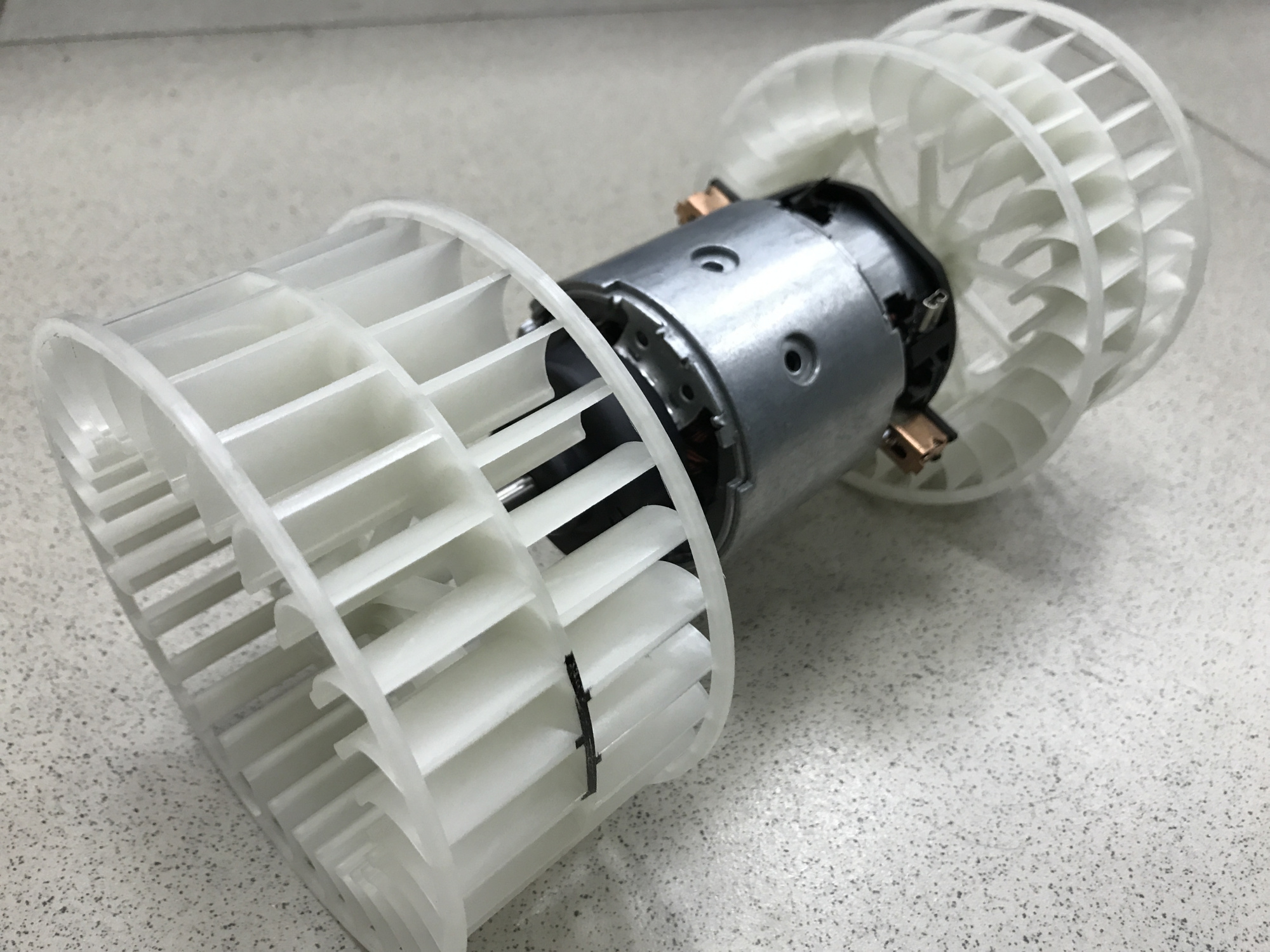 Мотор отопителя МАЗ, Камаз В СБОРЕ (с 2-мя крыльчатками) СМ