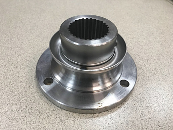 Фланец редуктора HOWO, SHAANXI D=180, 4 отв, Н=90 (28 шлиц)