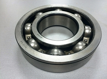 Подшипник КПП ЯМЗ-236,238 вала вторичного (с проточкой) ГПЗ