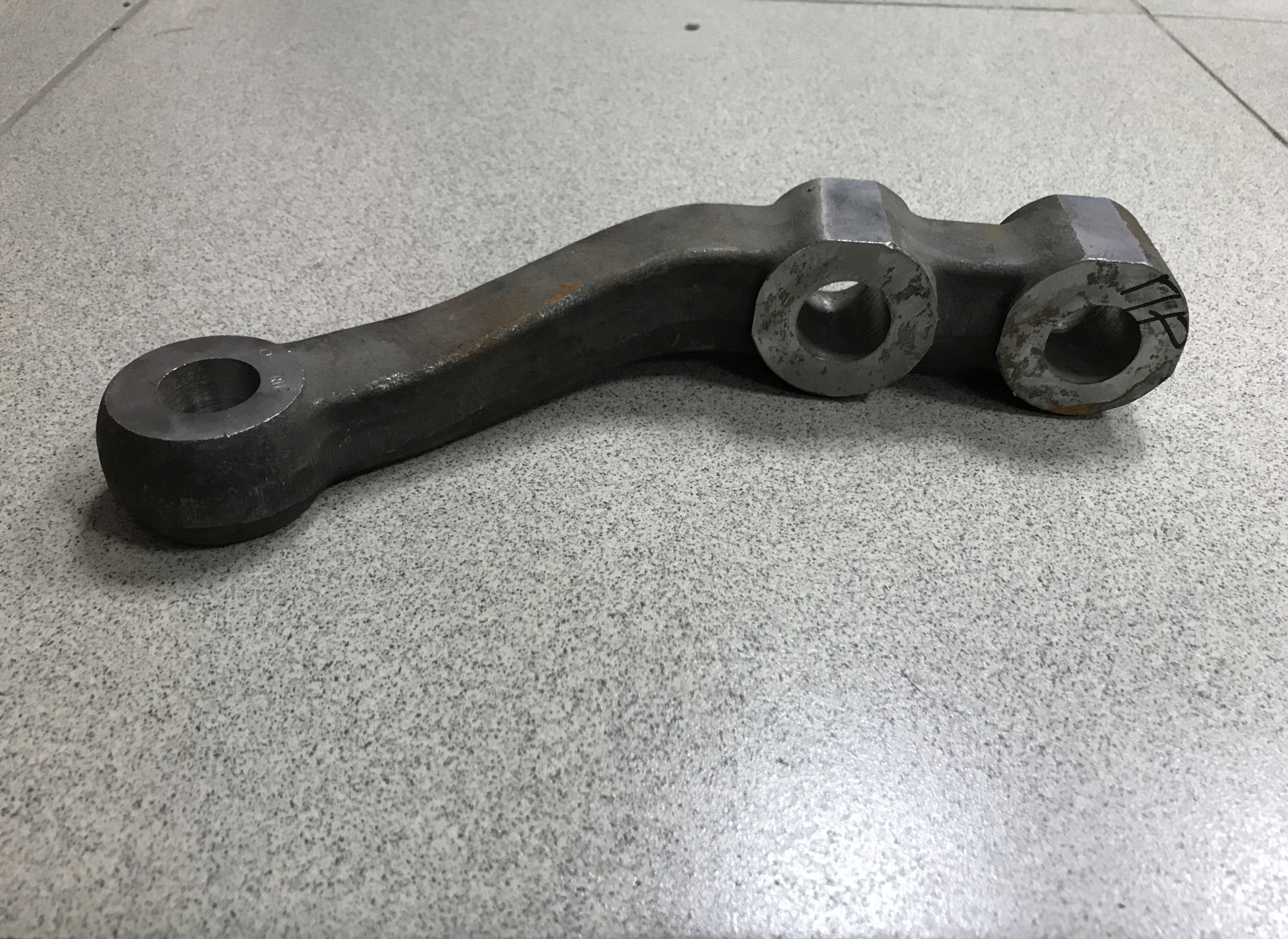 Сошка рулевой тяги HOWO правая