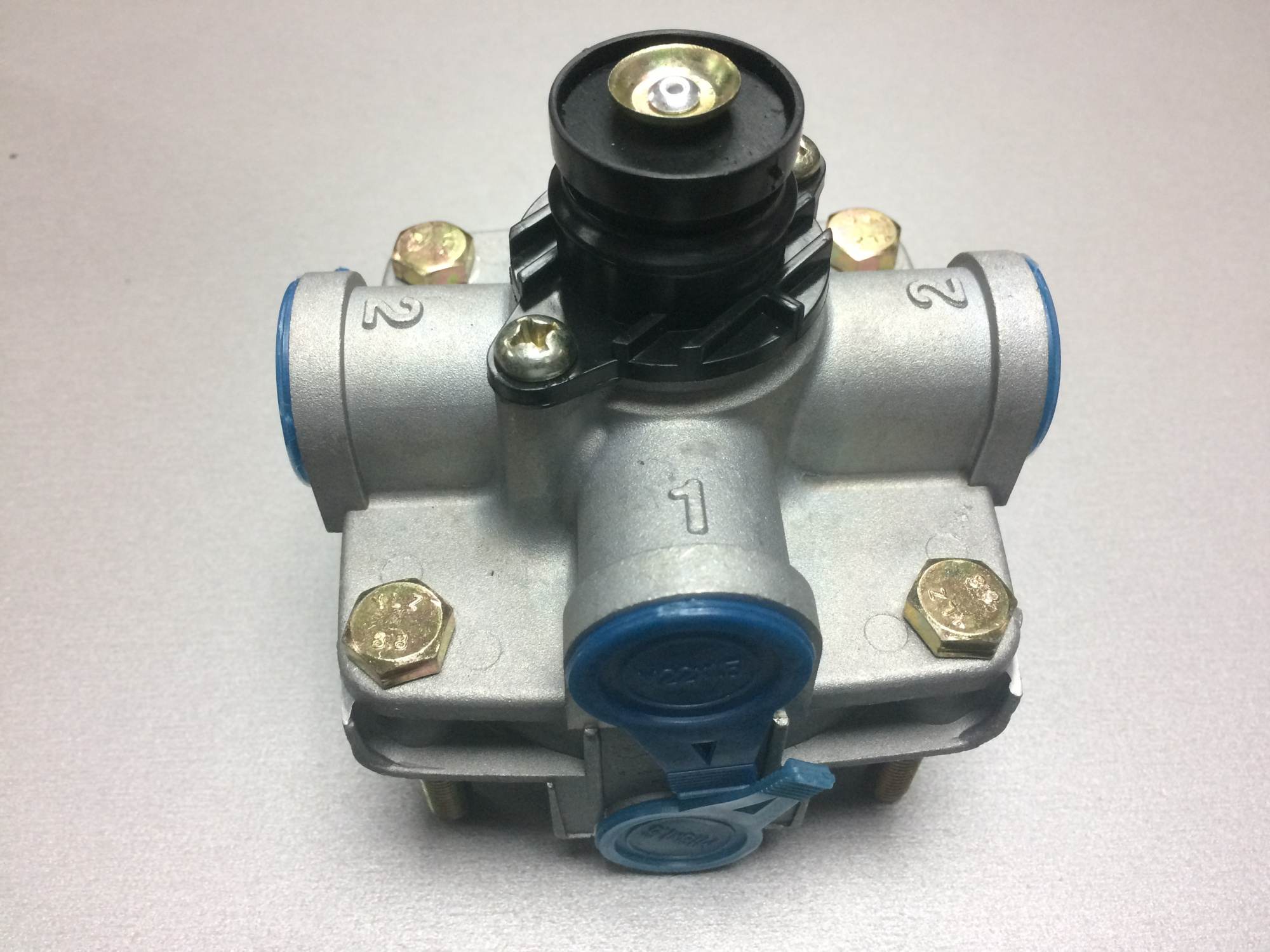 Клапан тормозной воздушной HOWO, SHAANXI