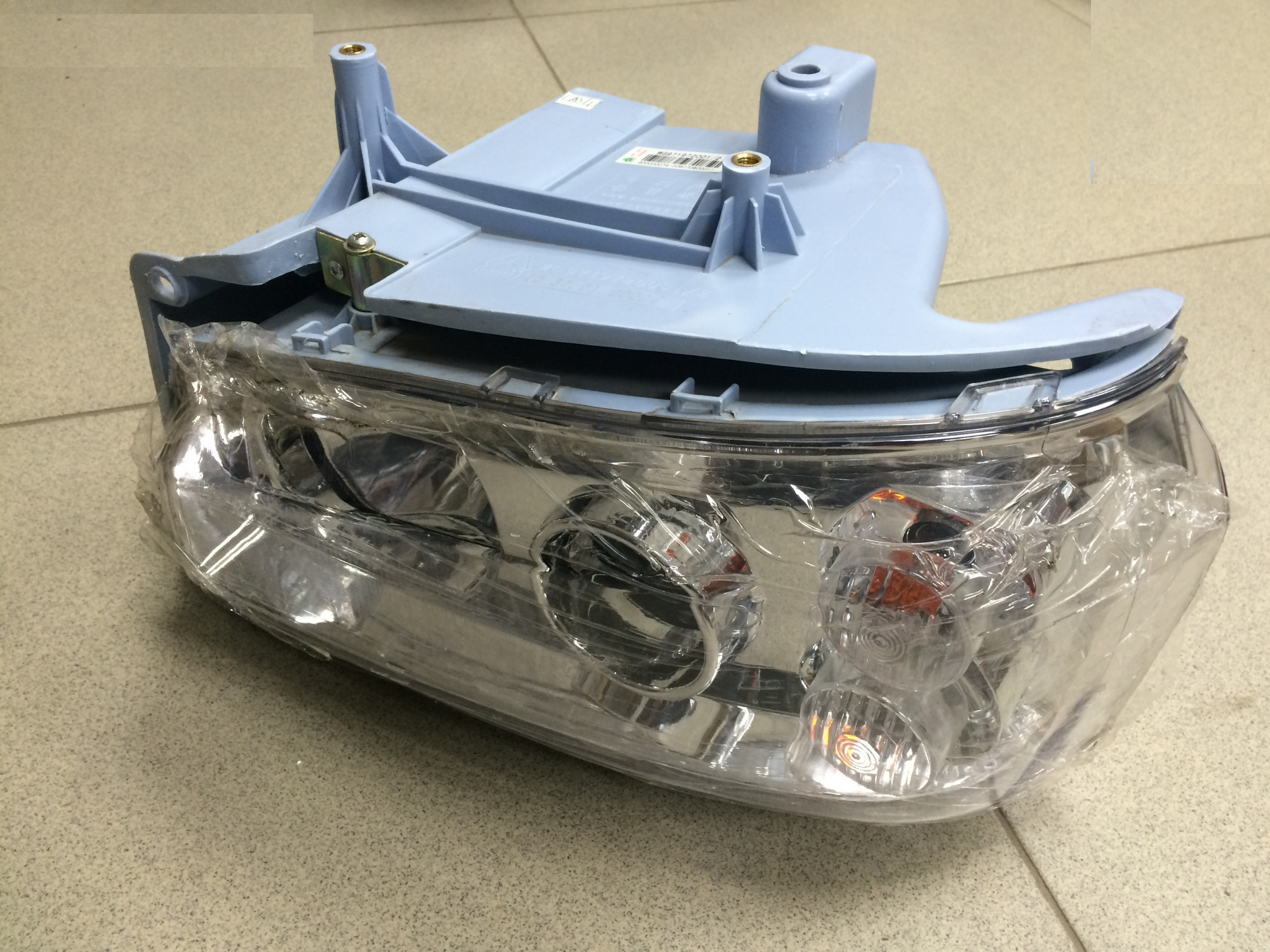 Фара передняя левая HOWO