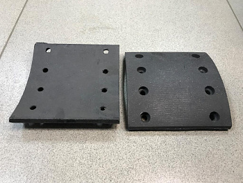 Накладка тормозная HOWO, SHAANXI F2000 задняя К-Т из 2-х шт.