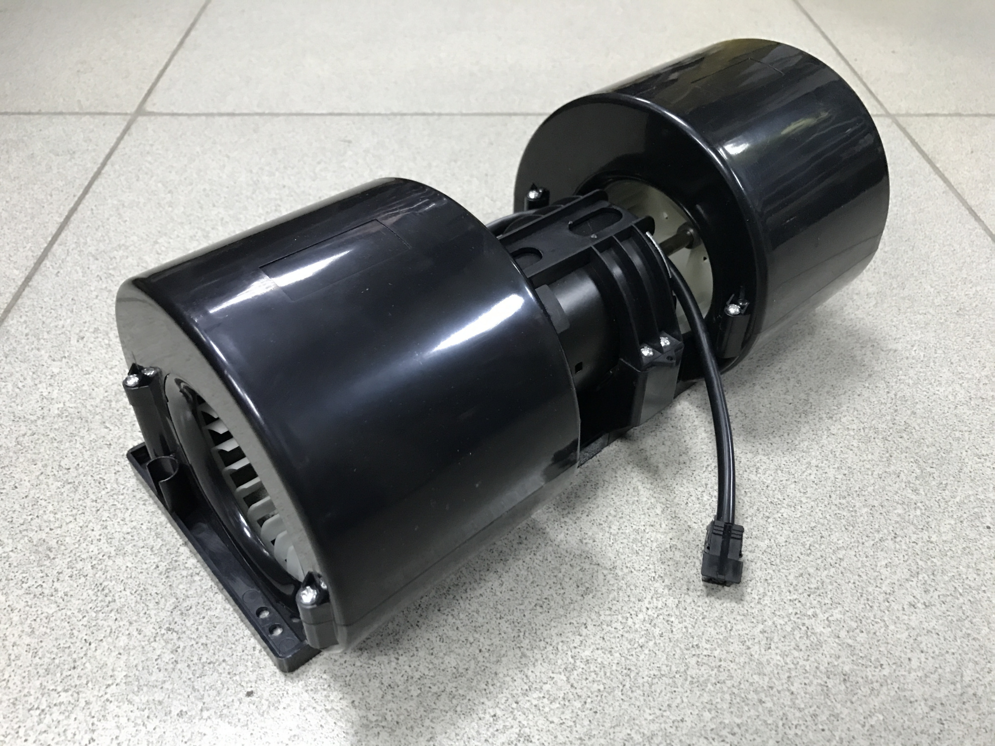 Мотор отопителя SHAANXI F3000 L=350