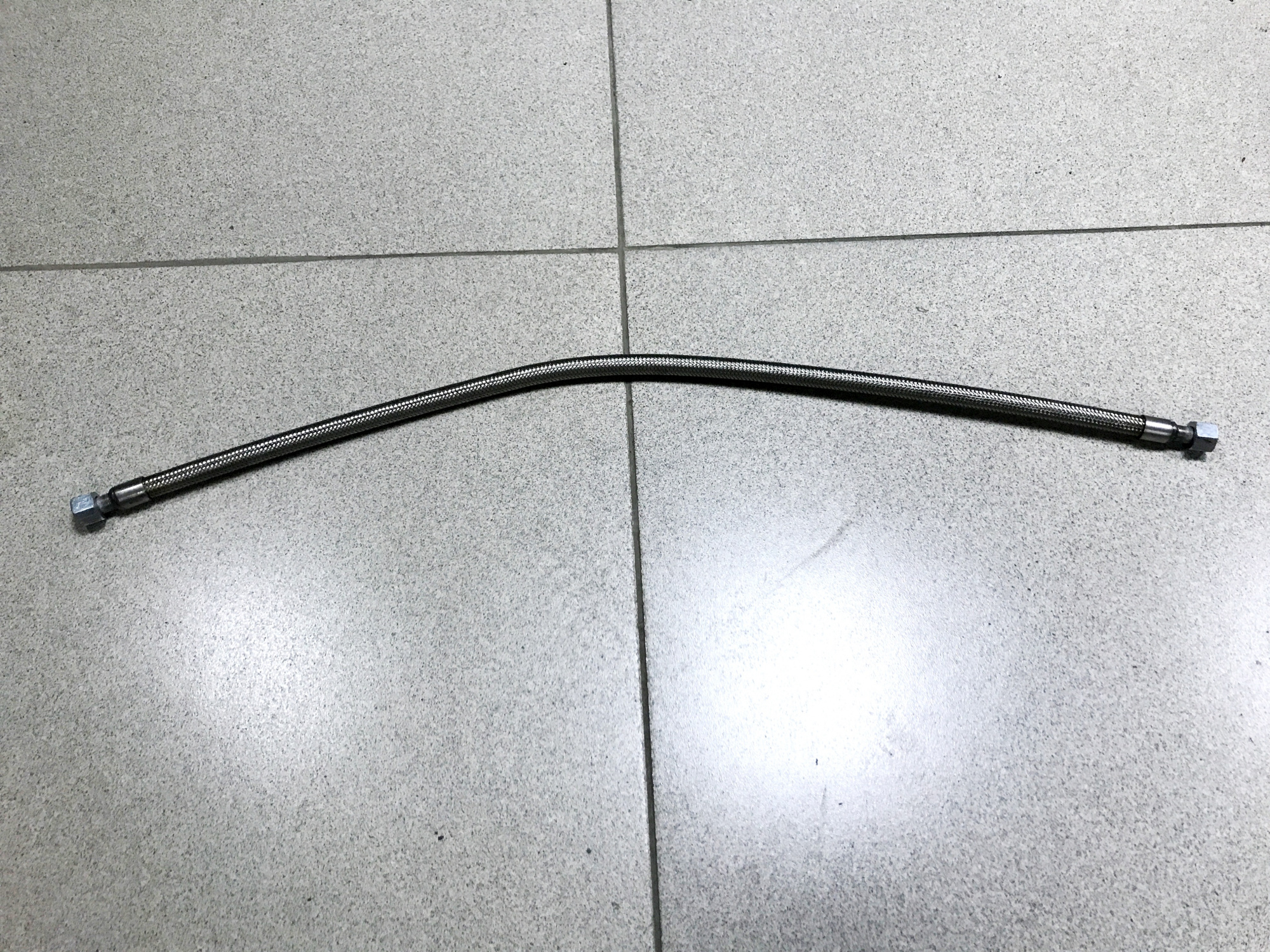 Шланг тормозной HOWO,SHAANXI L=770 (Г+Г) АРМИРОВАННЫЙ