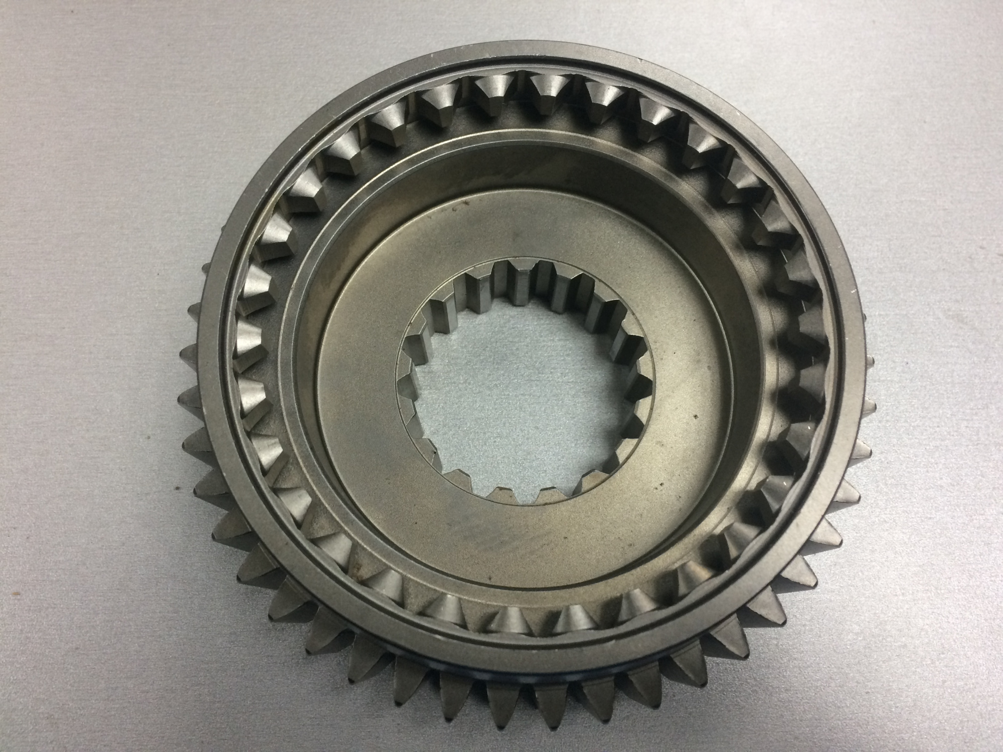 Шестерня ведущая демультипликатора КПП FULLER HOWO,SHAANXI